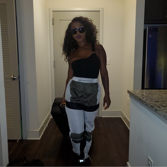 Boss Babe Body Suit  3 Black Left   | 1 white available size L - Picture 4 of 5